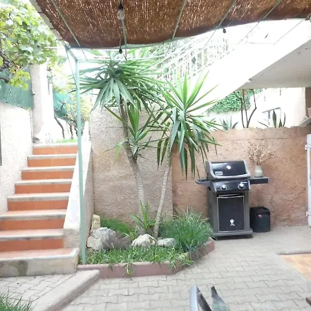 Maison De Famille, 5mn Du Vieux Port, Calme Absolu