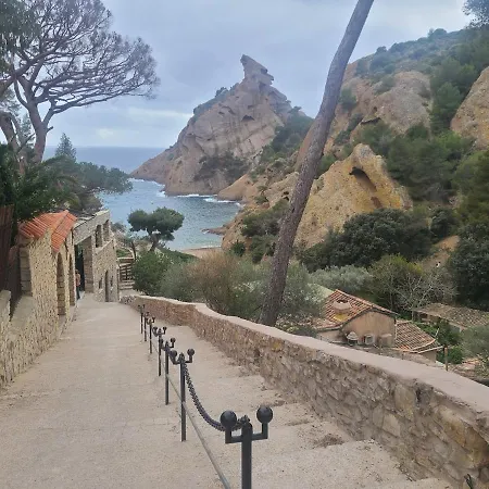 Holiday home Maison De Famille, 5mn Du Vieux Port, Calme Absolu La Ciotat